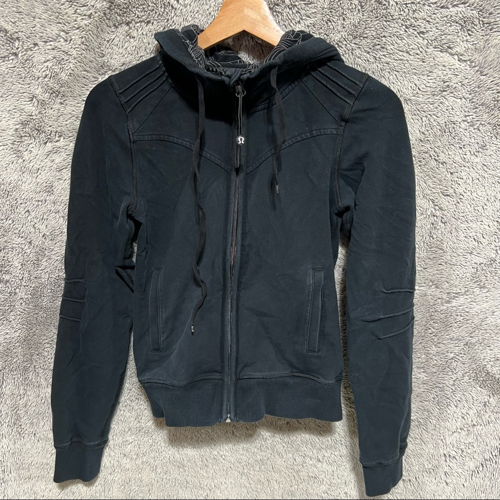 Lululemon Zip Up Hoodie